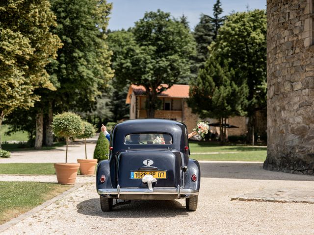 Le mariage de Anthony et Nelly à Arcens, Ardèche 31