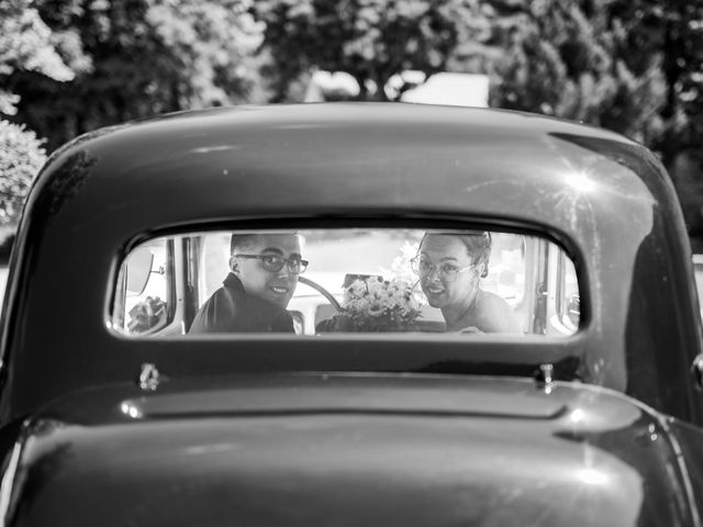 Le mariage de Anthony et Nelly à Arcens, Ardèche 32