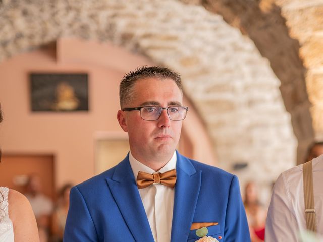 Le mariage de Anthony et Nelly à Arcens, Ardèche 36