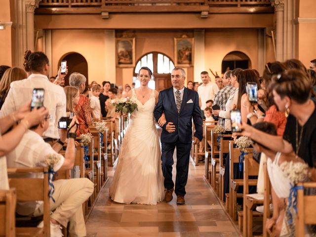 Le mariage de Anthony et Nelly à Arcens, Ardèche 41