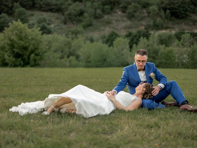 Le mariage de Anthony et Nelly à Arcens, Ardèche 69