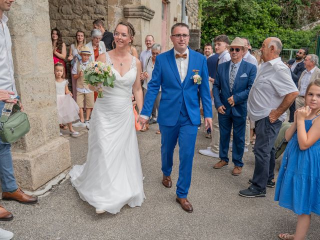 Le mariage de Anthony et Nelly à Arcens, Ardèche 84