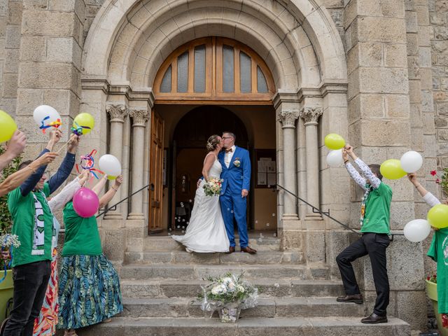 Le mariage de Anthony et Nelly à Arcens, Ardèche 92