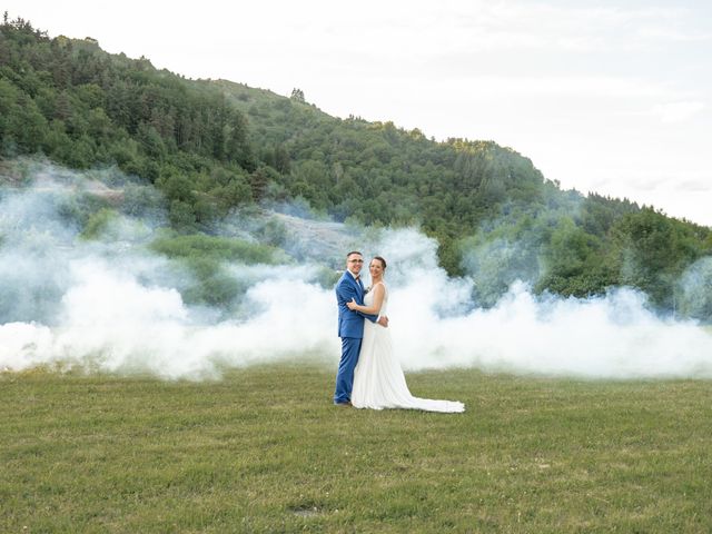 Le mariage de Anthony et Nelly à Arcens, Ardèche 95