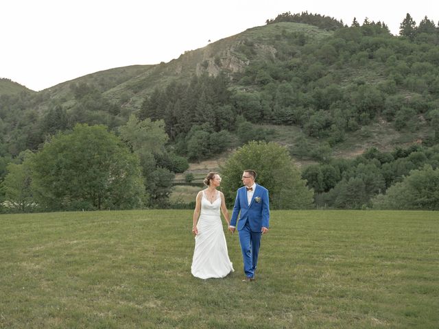 Le mariage de Anthony et Nelly à Arcens, Ardèche 97