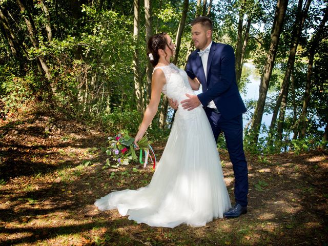 Le mariage de Yoann et Marlène à Cuzieu, Loire 12