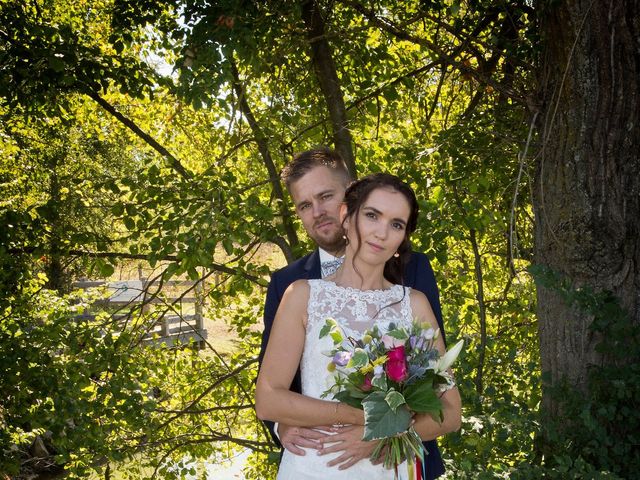 Le mariage de Yoann et Marlène à Cuzieu, Loire 15