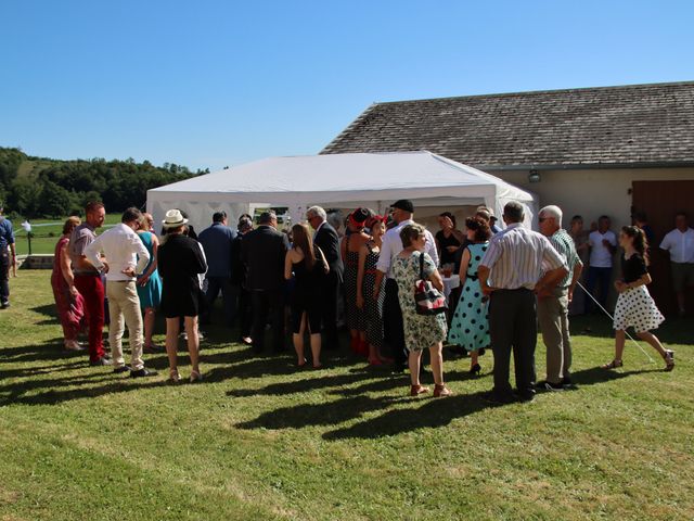 Le mariage de Noël et Catherine à Bourganeuf, Creuse 13