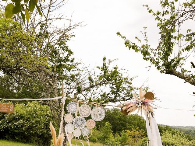 Le mariage de Geoffroy et Fanny à Journiac, Dordogne 11