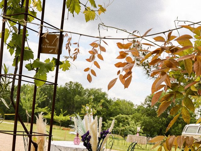 Le mariage de Geoffroy et Fanny à Journiac, Dordogne 12