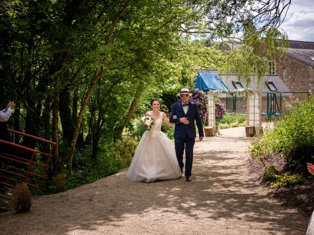 Le mariage de Gildas et Caroline à Rédené, Finistère 2