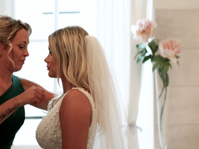 Le mariage de Romain et Sabrina à Saint-Germain-Laprade, Haute-Loire 12