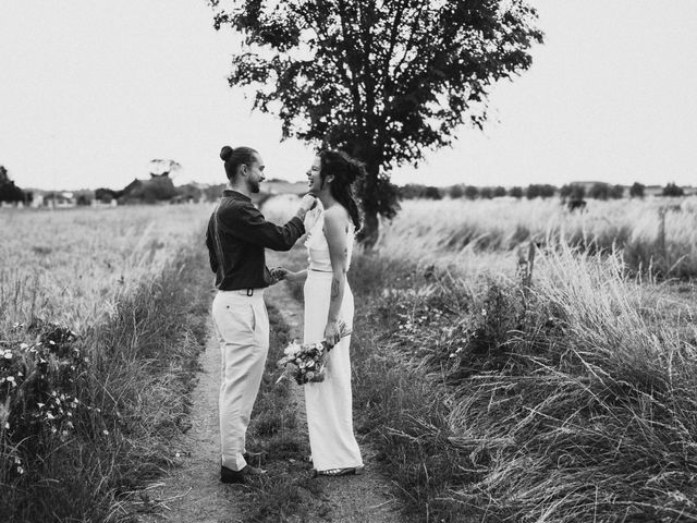 Le mariage de Rémi et Nawel à Linselles, Nord 22