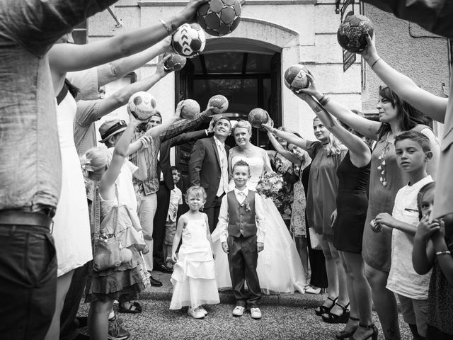 Le mariage de Nicolas et Emilie à Aix-les-Bains, Savoie 17