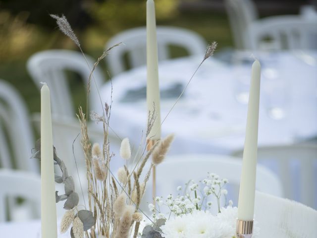 Le mariage de Arnaud et Marie à Nyons, Drôme 4