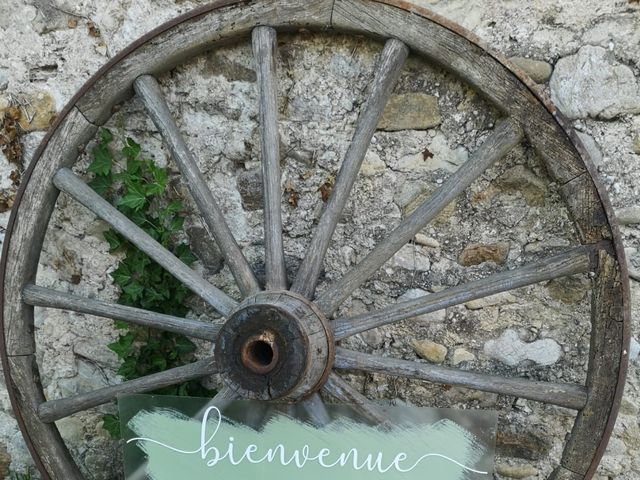 Le mariage de Arnaud et Marie à Nyons, Drôme 23
