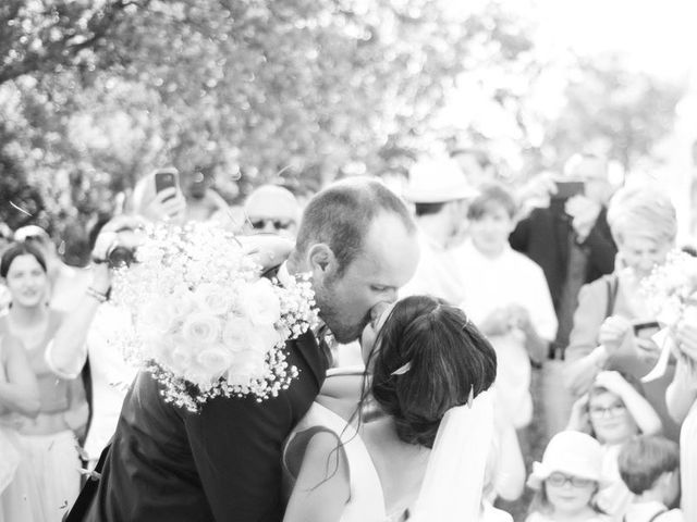 Le mariage de Arnaud et Marie à Nyons, Drôme 33