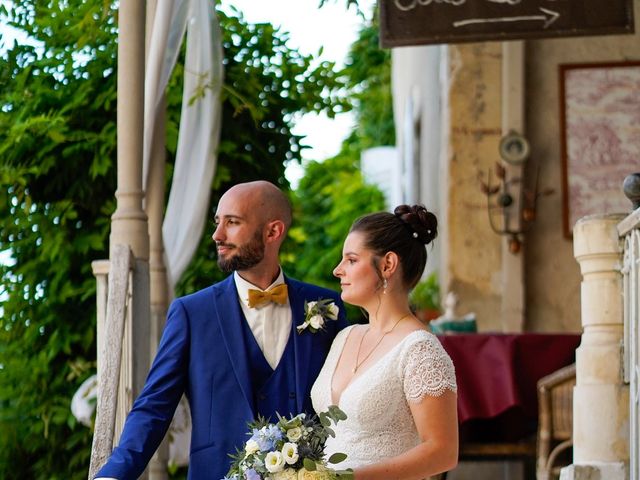 Le mariage de Arthur et Tamara à Fleurie, Rhône 25