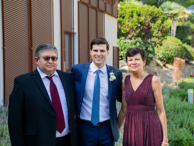 Le mariage de Alina et Santi à Ivry-sur-Seine, Val-de-Marne 2