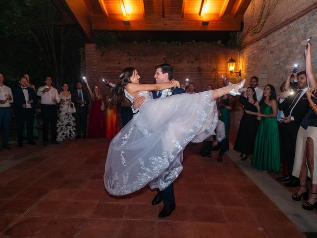 Le mariage de Alina et Santi à Ivry-sur-Seine, Val-de-Marne 68