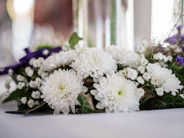 Le mariage de Eric et Yolha à Ouzouer-le-Marché, Loir-et-Cher 9