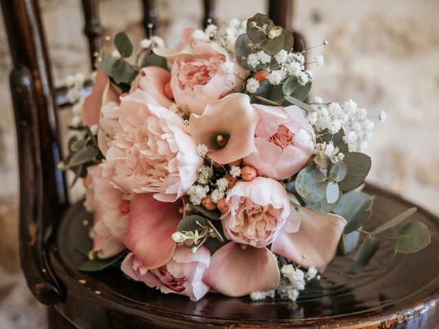 Le mariage de Pierre et Tatiana à Saint-Pierre-d'Amilly, Charente Maritime 1