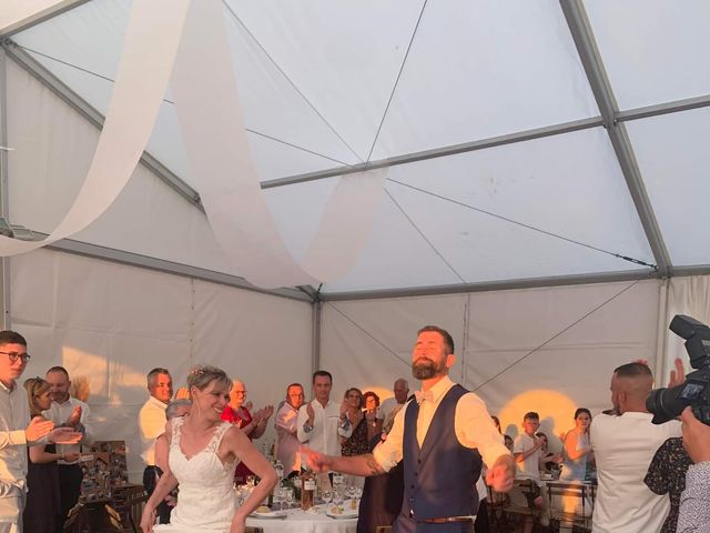 Le mariage de Pierre et Tatiana à Saint-Pierre-d'Amilly, Charente Maritime 5