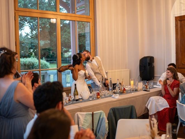 Le mariage de Meriadec et Doreen à Saint-Cast-le-Guildo, Côtes d'Armor 18