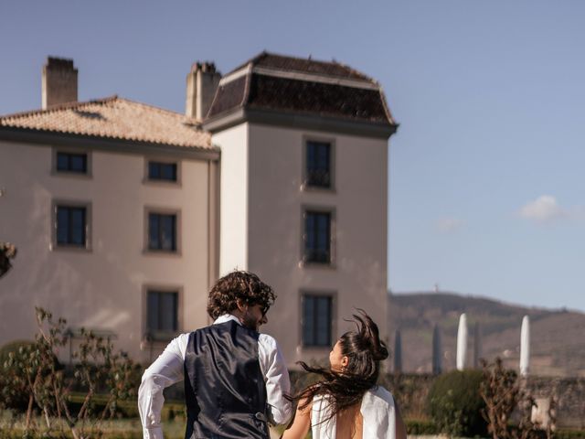 Le mariage de Tom et Dora à Quincié-en-Beaujolais, Rhône 55