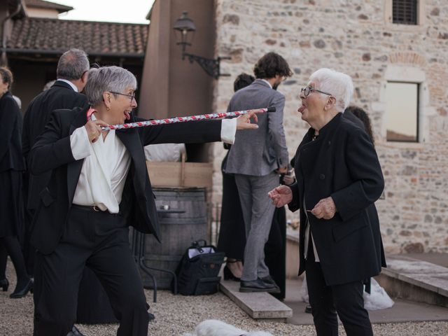 Le mariage de Tom et Dora à Quincié-en-Beaujolais, Rhône 92