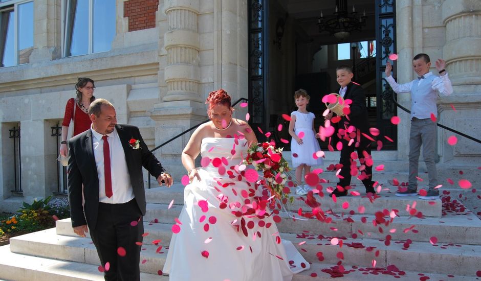 Le mariage de Thomas et Marie Adelaide  à Rethel, Ardennes
