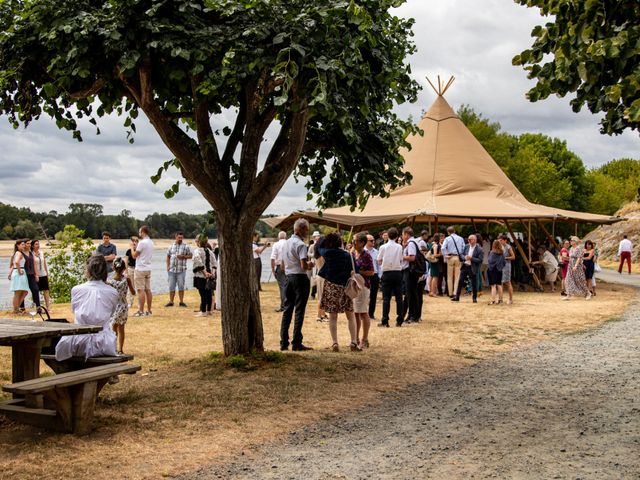 Le mariage de Christelle et Nicolas à La Chapelle-sur-Loire, Indre-et-Loire 7
