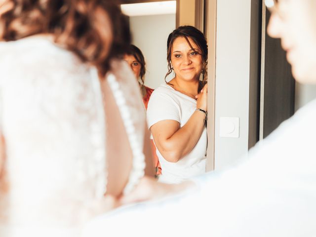 Le mariage de Antoine et Clara à Amplepuis, Rhône 12