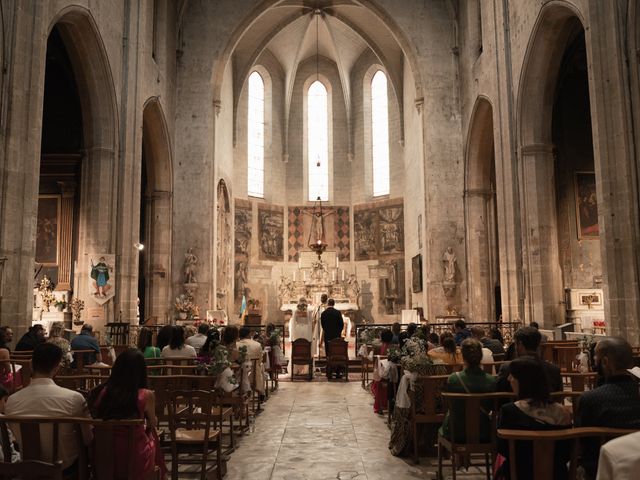 Le mariage de Cyril et Maité à Nîmes, Gard 18