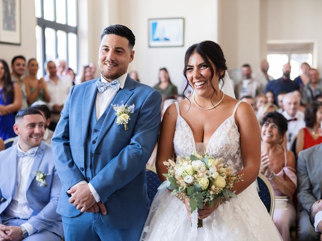 Le mariage de Thomas et Cyrielle à Rognac, Bouches-du-Rhône 18