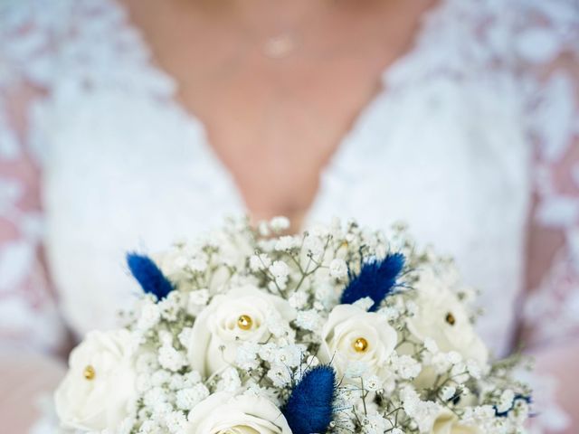 Le mariage de Fabien et Elisa à Nages-et-Solorgues, Gard 2