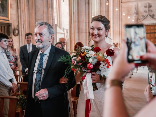 Le mariage de Juan Pablo et Magali à Dives-sur-Mer, Calvados 8