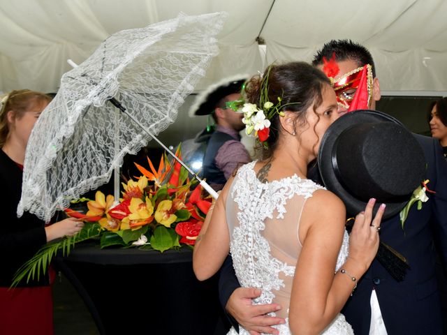 Le mariage de Hinano et Freddy à Arsac, Gironde 14