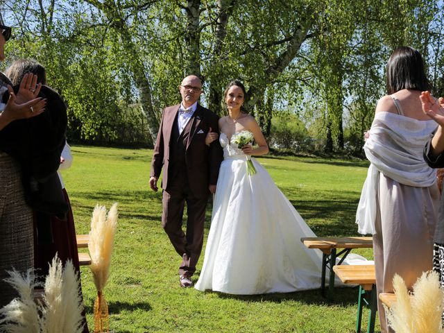 Le mariage de Mickaël et Antinéa à Morannes, Maine et Loire 15