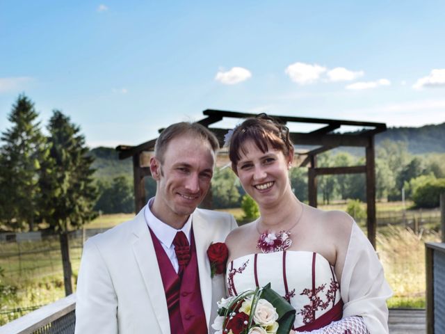 Le mariage de Gabriel et Cyrielle à Vendresse, Ardennes 10