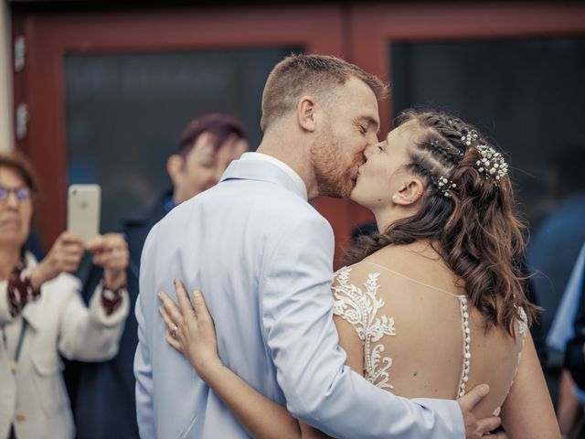 Le mariage de Damien et Clara à Saint-Pourçain-sur-Besbre, Allier 22