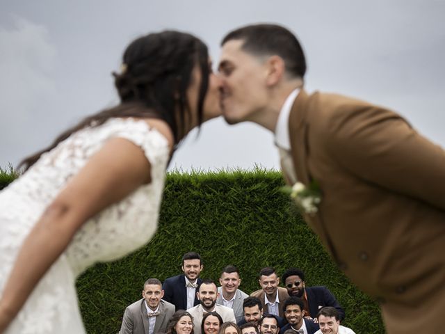 Le mariage de Clément et Gladys à Marlieux, Ain 2