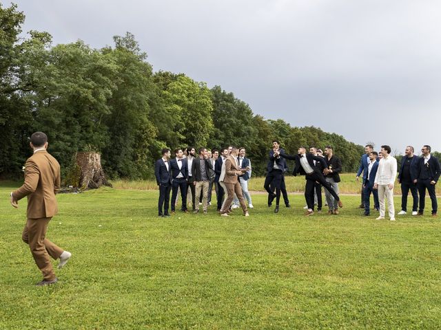 Le mariage de Clément et Gladys à Marlieux, Ain 15