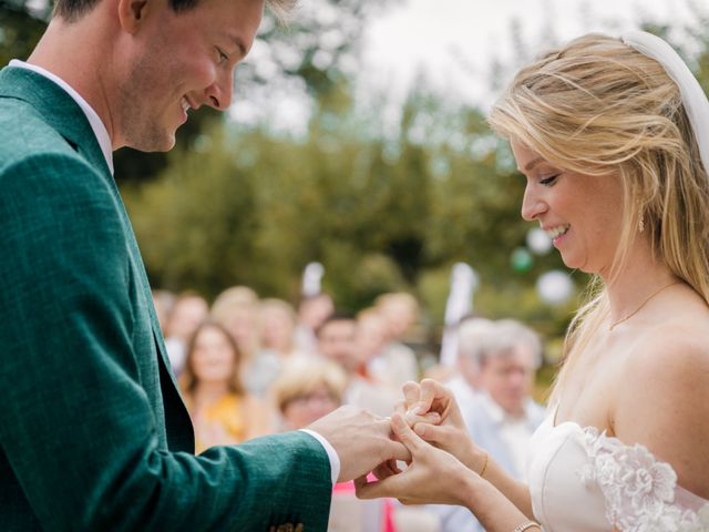 Le mariage de Gaston et Diekje à Bourganeuf, Creuse 13