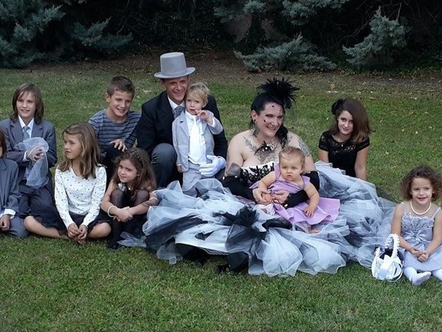 Le mariage de Jean Marie et Christelle à Carpentras, Vaucluse 2