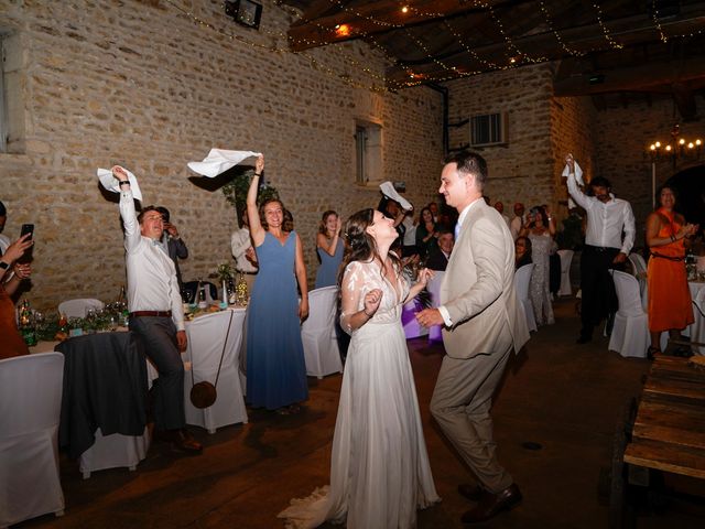 Le mariage de Arthur et Brenda à Pommiers, Rhône 24