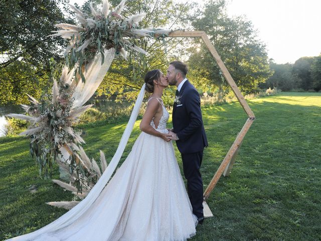 Le mariage de Amandine et Karl à Pleugueneuc, Ille et Vilaine 122