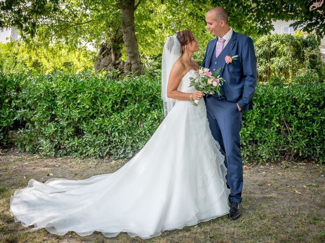 Le mariage de Jérome et Emilie à Romorantin-Lanthenay, Loir-et-Cher 1