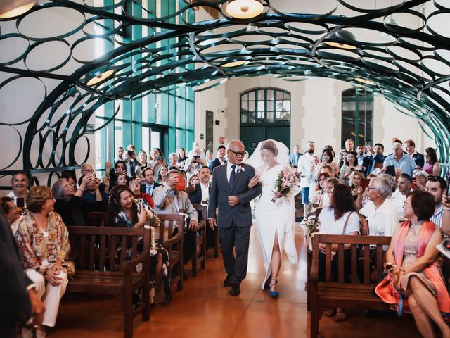 Le mariage de Lionel et Pauline à Marseillan, Hérault 29