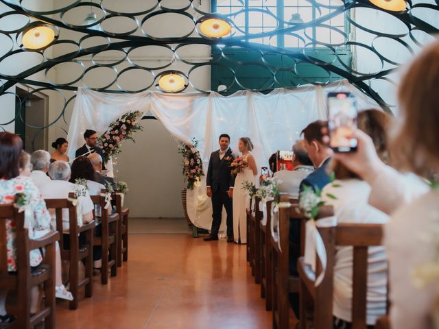 Le mariage de Lionel et Pauline à Marseillan, Hérault 31